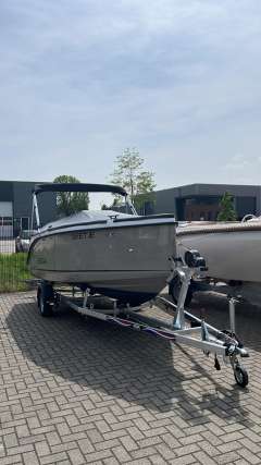 SilverYacht Silver 555
