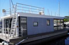 Floating 44-2 Wohnboot
