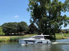 Sealine C330