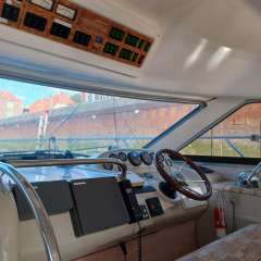 Sealine 360 Statesman