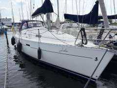 Beneteau Oceanis 331 10,40 x 3,5 x 1,65 Yacht à voile