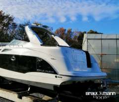 Bayliner 335