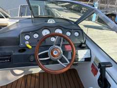 Sea Ray 230 Dalt