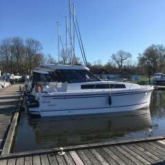 Northman NEXUS 870 Revo Houseboat