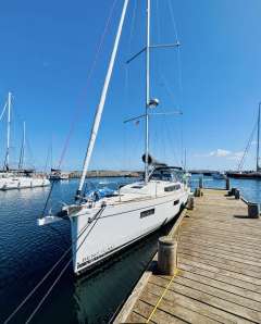 Beneteau 38.1 Performance Sailing yacht