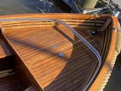 Tuckerboot
