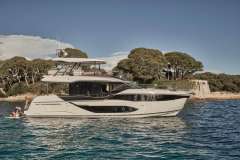 Prestige F5.7 Flybridge