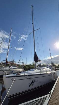 Dehler 25 Cruising Sailing yacht