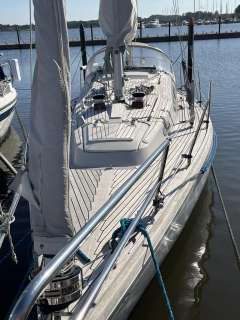 Bianca Commander 31