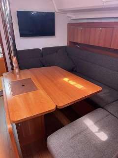 Hanse 415