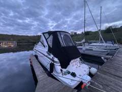 Regal Express 28 Cabin cruiser