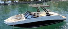 Bayliner Vr6E inb petit yacht BAYLINER Motor yacht