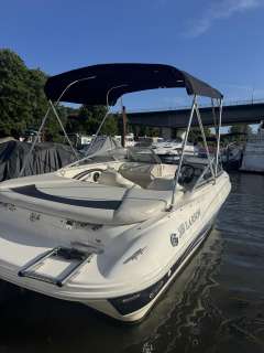 Larson 180 Sport Bowrider