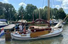 Windroos Vollenhovense Bol 8.50m. Flat-bottomed boat