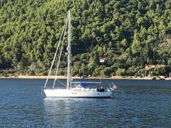 Beneteau Oceanis 42 CC Clipper Sredinski kokpit