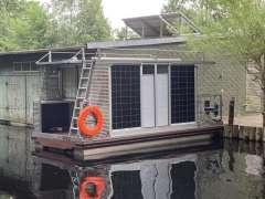 Klunder Solarhausboot