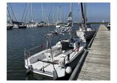 Beneteau First 27