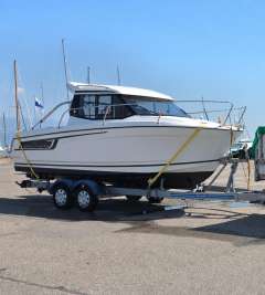 Jeanneau Merry Fisher 695 Semicabinato