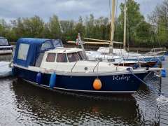 Haber 660 M Cabin cruiser