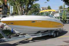Rinker 262 Captiva Cuddy Bateau de sport