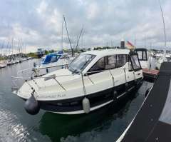 Quicksilver 905 Weekend