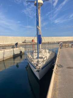 Jeanneau Sun Fizz 40 Sailing yacht