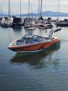 Mastercraft X10 Wakeboard/Wakesurf