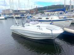 Jeanneau Cap Camarat 5.5 CC Motor yacht