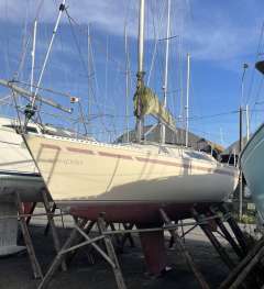 Beneteau First 28 Plachetní jachta