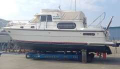 Nimbus 37 Trawler Yate a motor