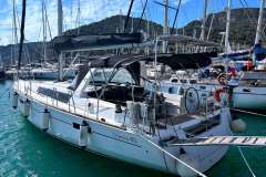 Beneteau Oceanis 45 Sailing yacht