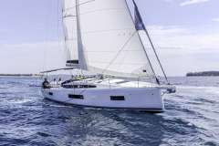 Jeanneau Sun Odyssey 455 Plachetní jachta