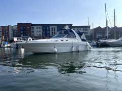 Sea Ray 310 Sundancer Yacht à moteur