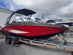 Scarab 215 Motoryacht
