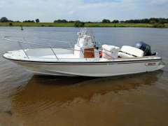 Boston Whaler 21 Outrage