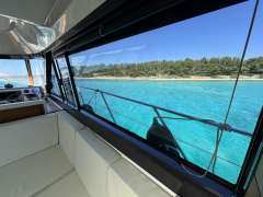Sealine F 46
