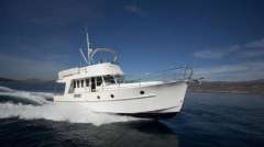 Beneteau Swift Trawler 42 Deplasmanski brod