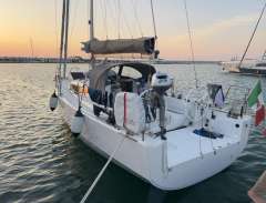 Elan 320 Yacht a vela