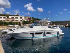 Regal 33 SAV Yacht a motore