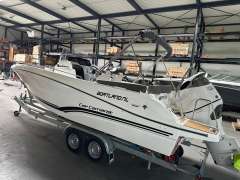 Jeanneau Cap Camarat 7.5 CC Serie 3 Sport boat