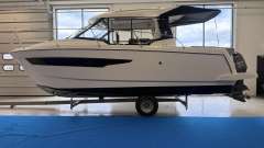 Jeanneau Merry Fisher 895 Cabin cruiser