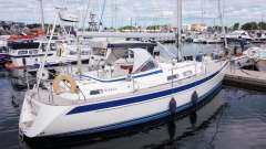 Hallberg-Rassy 37