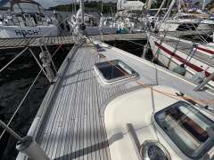 Hallberg-Rassy 352