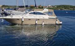 Marex 350 CC Cabriolet Cruiser Yacht à moteur