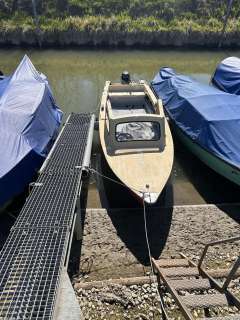 Steiner K80 Fishing boat