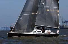 DynaYacht Schock 40 CBTF Racer