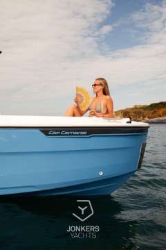 Jeanneau CAP CAMARAT 6.0 CC Lancha