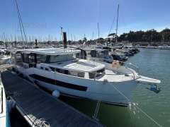 Delphia 12 SEDAN Motoryacht