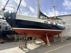 Wauquiez 43 Amphitrite Center Cockpit