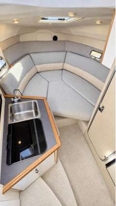 Maxum 2400 SCR